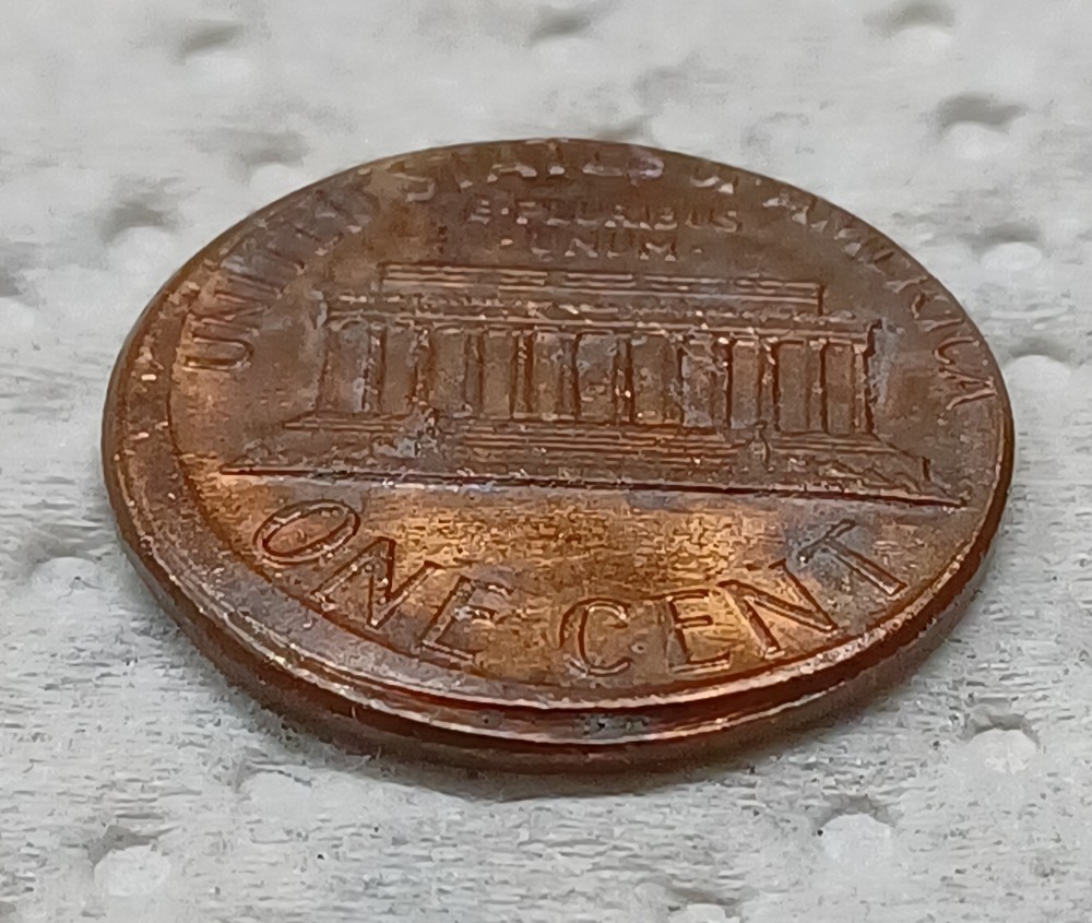 1983-P-Lincoln-Cent-Off-Center-Or-Elliptical-Strike-On-Obverse-And-Reverse?